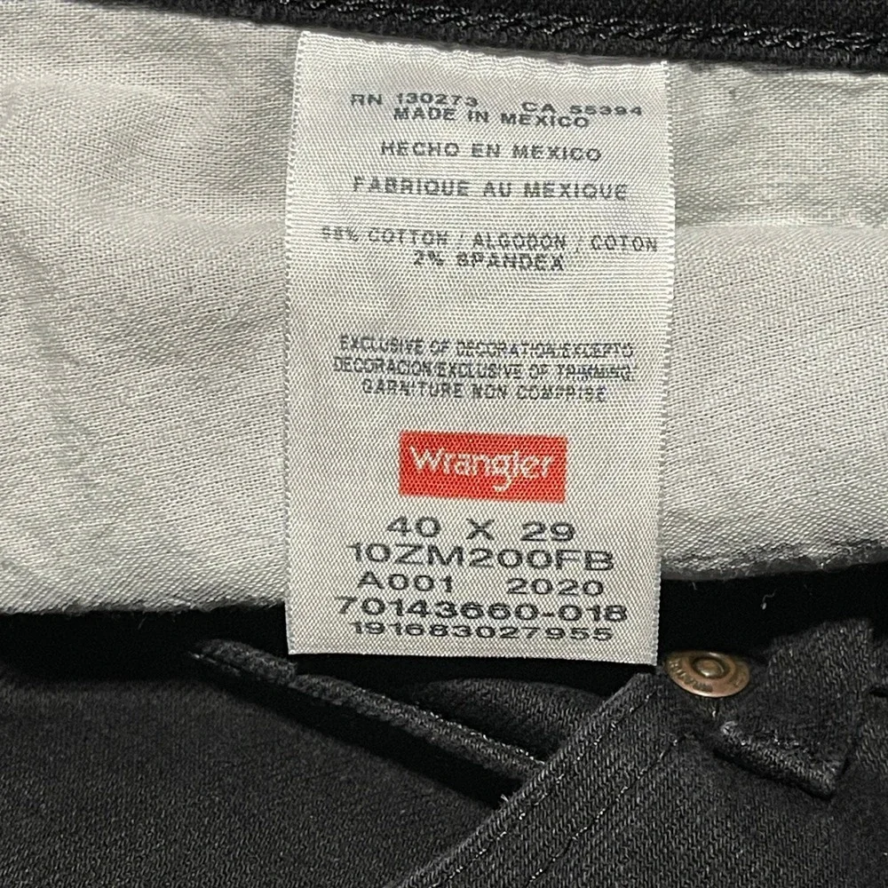 Wrangler Authentics Mens Black Relaxed Fit Jeans Size 40x29 EUC‎